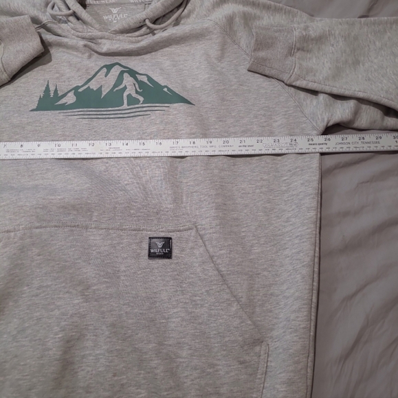 Wilfull Wear Men Oversized SZ Med Grey green hoodie w/mountains and Bigfoot PNW - Picture 5 of 9